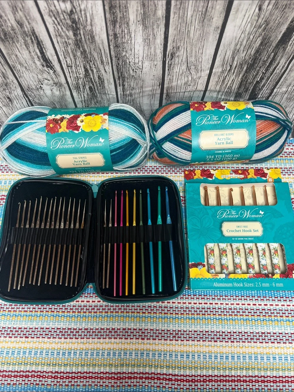 The Pioneer Woman Sweet Rose Crochet hooks and yarn set